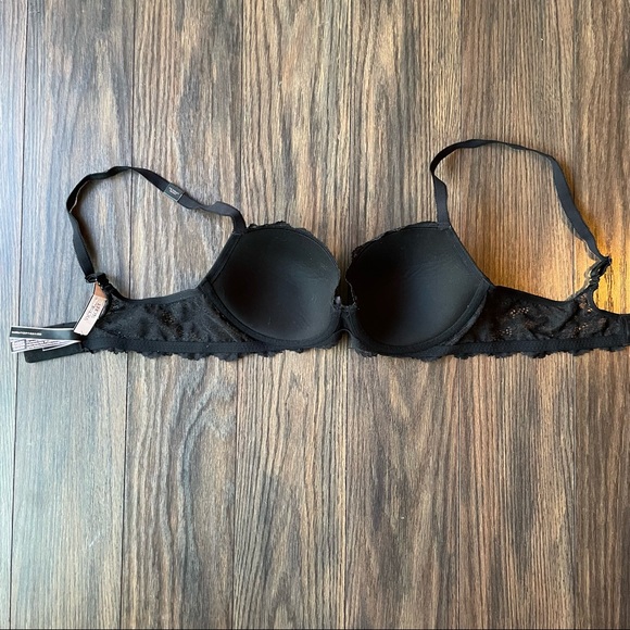 Victoria Secret Bra - Picture 4 of 6